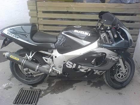 Suzuki GSXR 600 (SOLGT) billede 5
