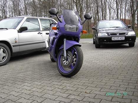 Suzuki GSX 750F solgt billede 5