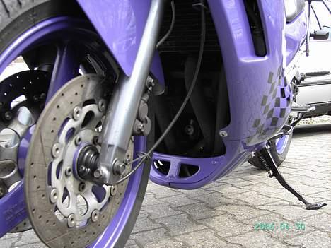 Suzuki GSX 750F solgt billede 10