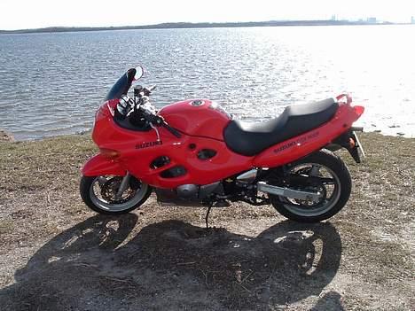 Suzuki GSX 600 F "solgt" billede 3