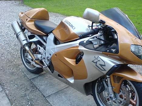 Suzuki TL1000R - så kom der lige lidt stafferinger på.. billede 9