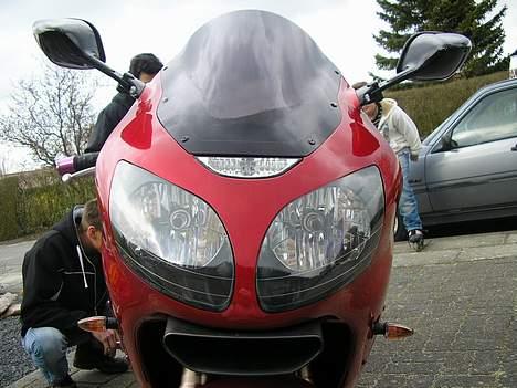 Kawasaki ZX12R billede 12