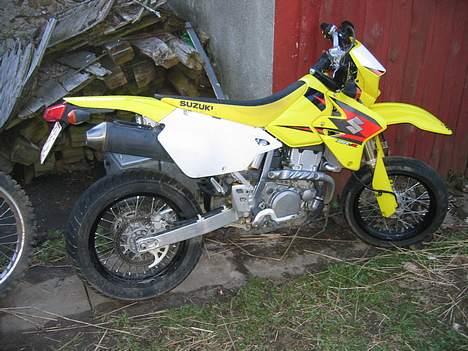 Suzuki DRZ400SM *TYVLÅNT!* billede 1