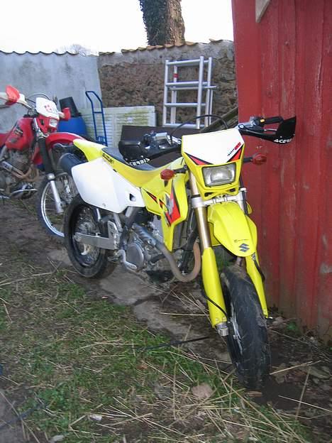 Suzuki DRZ400SM *TYVLÅNT!* billede 2