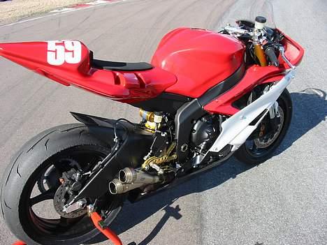 Yamaha YZF R6 billede 1