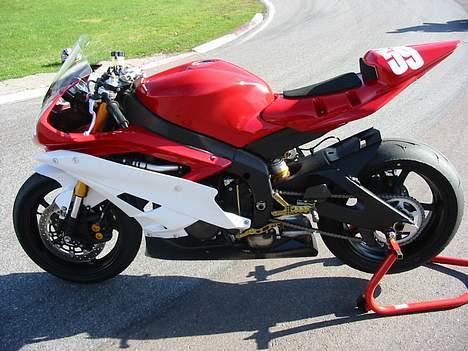 Yamaha YZF R6 billede 9