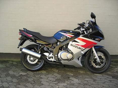 Suzuki GS500FK5 (solgt) - købt d. 22/4-06 (helt ny) billede 1