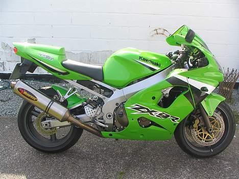 Kawasaki ZX-9R (Solgt) billede 1