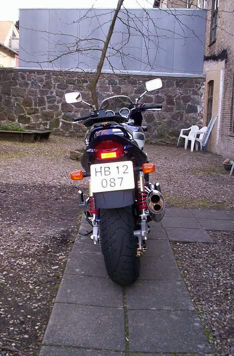 Suzuki GSX 1400  billede 8