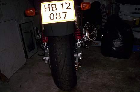 Suzuki GSX 1400  billede 18