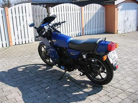 Kawasaki GPZ 550 billede 7