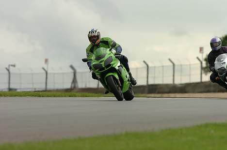 Kawasaki ZX-9R (Solgt) - Donnington Park billede 10