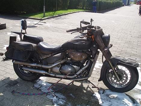Suzuki Vl 800 K 5 - Græder....... min mc er brændt ned billede 6