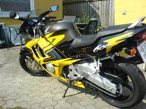 Honda cbr 600 F3 billede 3