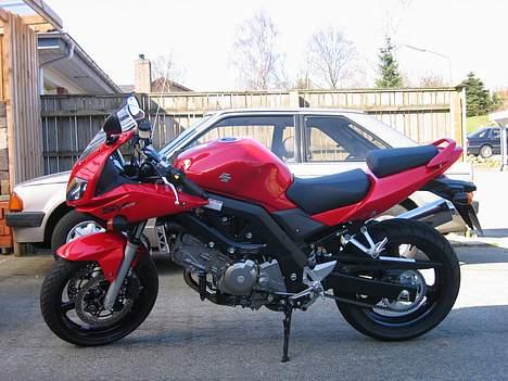 Suzuki sv650s (solgt) billede 4