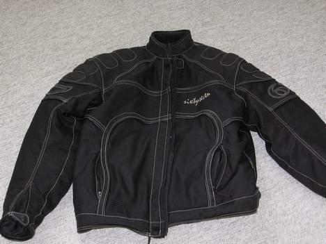 Honda VF 500 F2 (Solgt) - Akito tekstil billede 4