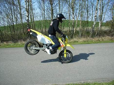 Suzuki DRZ400SM *TYVLÅNT!* billede 6