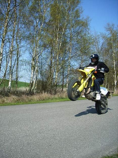 Suzuki DRZ400SM *TYVLÅNT!* billede 8