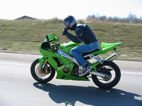 Kawasaki ZX6-R 636 Ninja (Solgt) billede 2