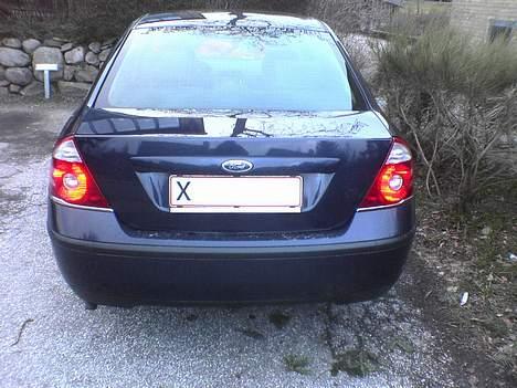 Yamaha SZR 660 ***SOLGT*** - Høgen, der vogter over den røde djævel på parkeringspladsen.  http://www.bilgalleri.dk/html/gal_visbil.asp?ID=58216 billede 5