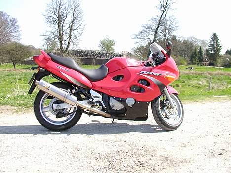 Suzuki gsx600f billede 1