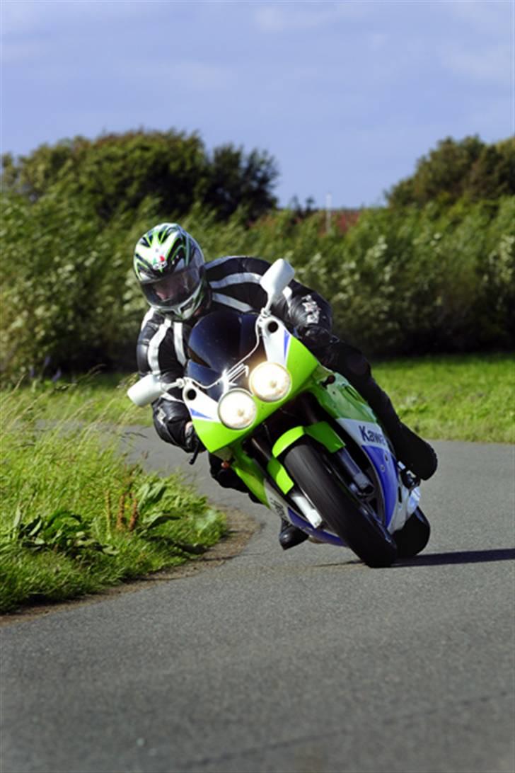 Kawasaki ZXR 750/948RR billede 1