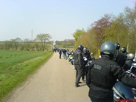 Kawasaki z650 - Et lille billede turen rundt om ringkøbing fjord.. der var 490 deltagende.. billede 7