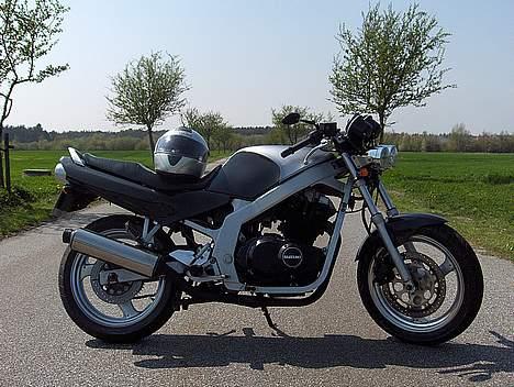 Suzuki GS500E (Sæby) [Solgt] billede 8