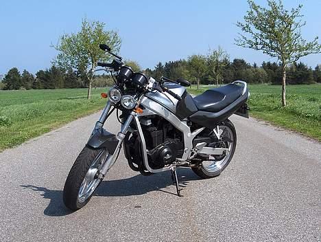Suzuki GS500E (Sæby) [Solgt] billede 14