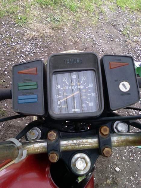 Yamaha yb 100 deluxe - vises i miles og KM i små tal billede 4