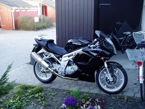 Hyosung GT 650 R SOLGT billede 3