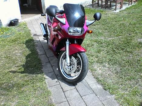 Suzuki gsx750f billede 2