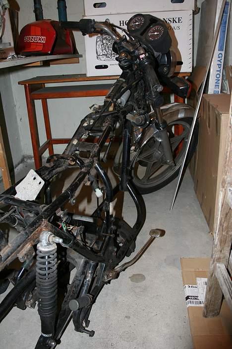 Suzuki gsx 250E billede 6