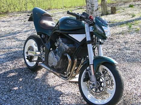 Suzuki Bandit 884 billede 2
