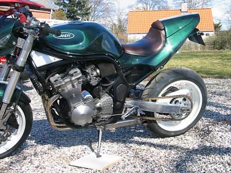 Suzuki Bandit 884 billede 3