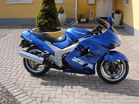 Kawasaki zzr 1100 -SOLGT- billede 1