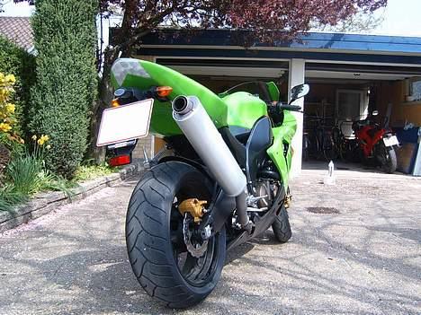 Kawasaki ZX10 R billede 3