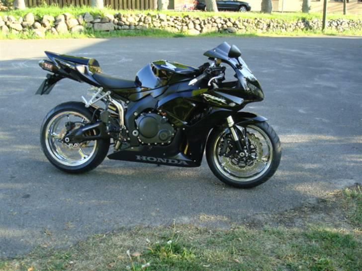 Honda CBR 1000 rr fireblade - ja det er så min fine honda billede 4