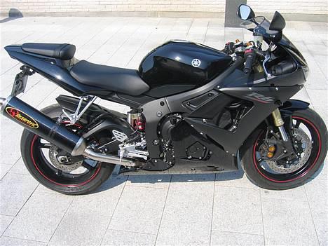 Yamaha YZF R6 - Nyvasket billede 1