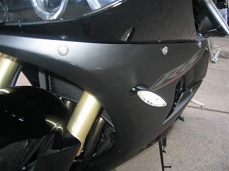 Yamaha YZF R6 - Mini LED blink billede 4