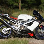 Aprilia RSV 1000 R Mille (factory) 