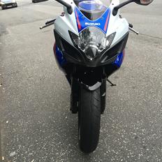 Suzuki Gsxr 750 k7 