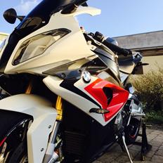 BMW S1000RR
