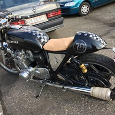 Suzuki GS 750 cafe racer