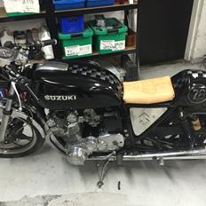 Suzuki GS 750 cafe racer
