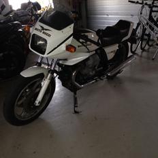 Moto Guzzi 850 le mans 3