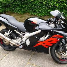 Honda CBR 600 F4