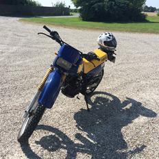 Yamaha XT350 