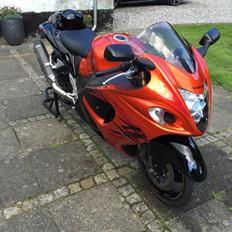Suzuki GSX 1300 R Hayabusa. *SOLGT, snøft*