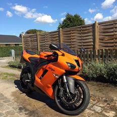 Kawasaki zx6r